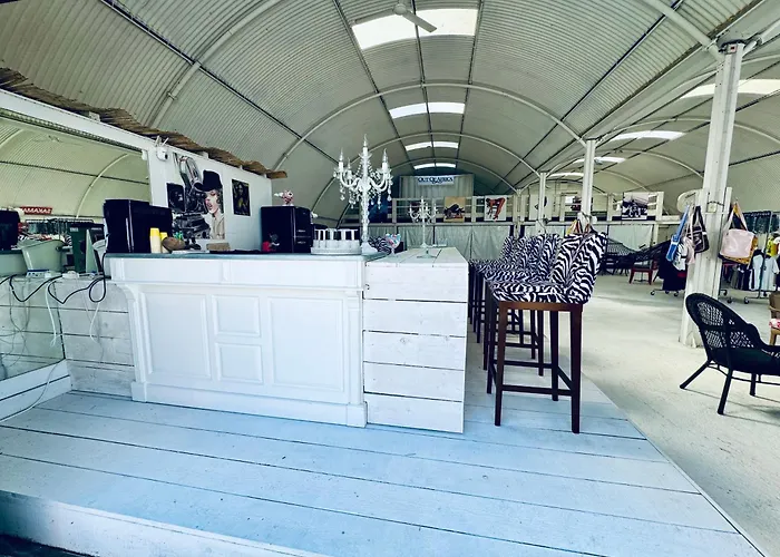 Bungalow Avec Piscine